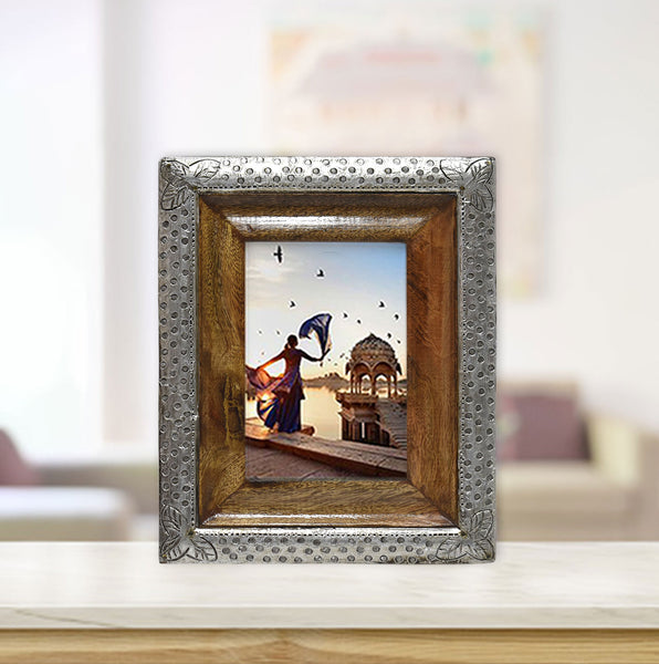 Wood Carved Vintage Photo Frame (GD1527)