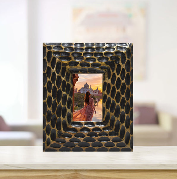 Wood Carved Antique Photo Frame (GD1550)