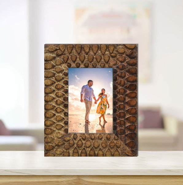 Wood Carved Antique Photo Frame (GD1541)